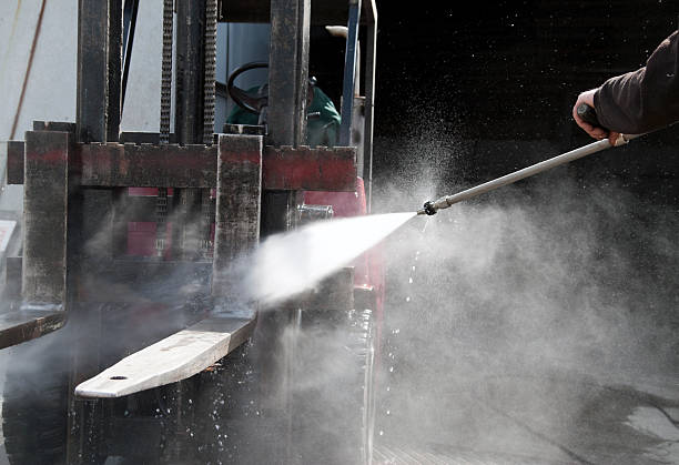 Best Commercial Building Pressure Washing  in Landover, MD
